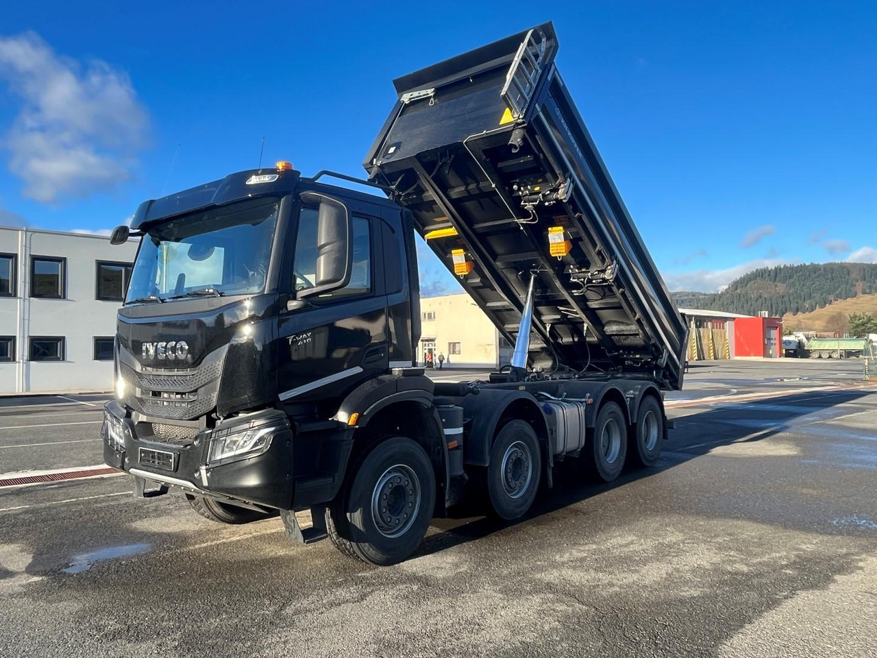 Iveco T-WAY, 410, 8x4, Sklápač S2 BORDMATIC - Φορτηγό ανατρεπόμενο: φωτογραφία 2 Iveco T-WAY, 410, 8x4, Sklápač S2 BORDMATIC - Φορτηγό ανατρεπόμενο: φωτογραφία 2