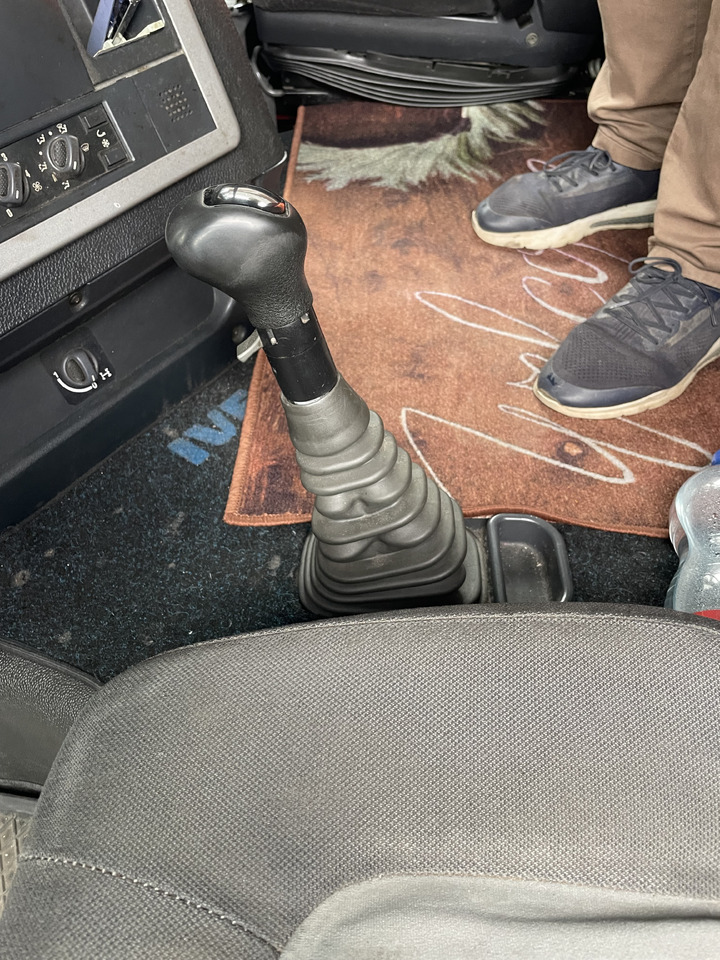 Iveco Stralis AS 440S45 - Τράκτορας: φωτογραφία 4 Iveco Stralis AS 440S45 - Τράκτορας: φωτογραφία 4