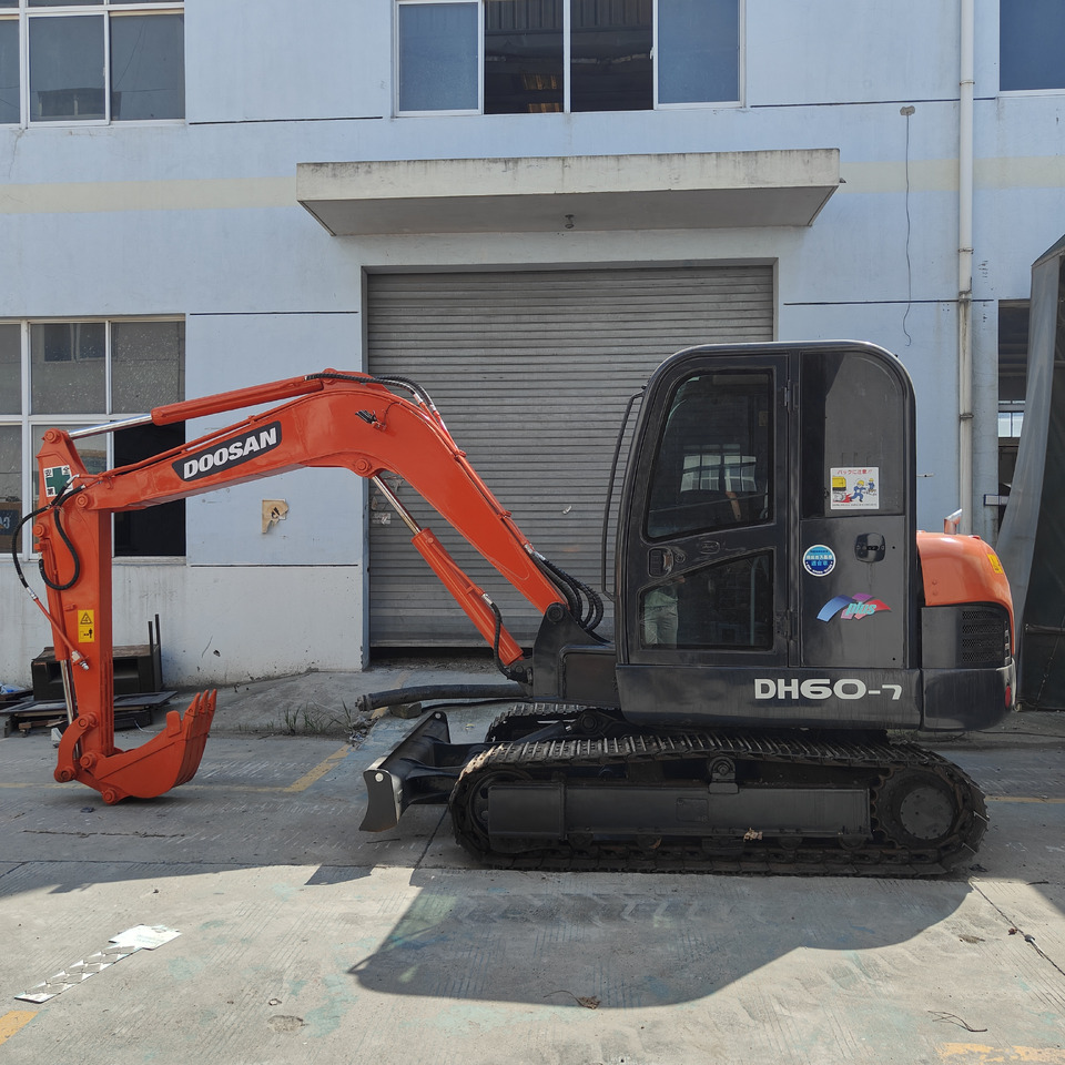 Doosan DH60 - Μίνι εκσκαφέας: φωτογραφία 5 Doosan DH60 - Μίνι εκσκαφέας: φωτογραφία 5