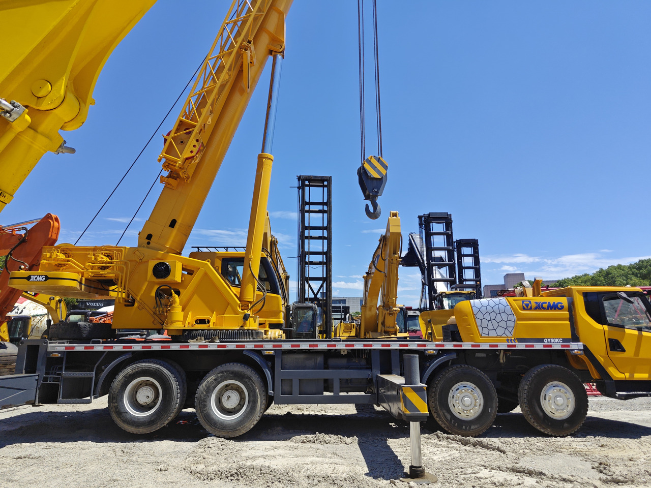 XCMG QY50KC XCT50 CRANE - Τηλεσκοπικός γερανός: φωτογραφία 2 XCMG QY50KC XCT50 CRANE - Τηλεσκοπικός γερανός: φωτογραφία 2