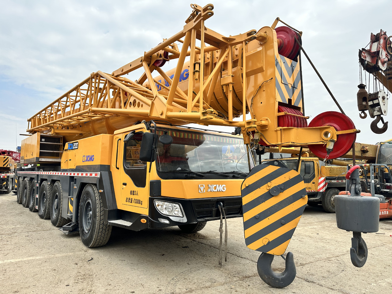 XCMG XCA200 200TON Truck crane - Τηλεσκοπικός γερανός: φωτογραφία 3 XCMG XCA200 200TON Truck crane - Τηλεσκοπικός γερανός: φωτογραφία 3