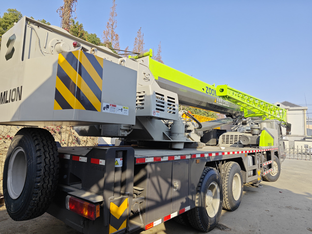 ZOOMLION ZTC250V 25TON - Τηλεσκοπικός γερανός: φωτογραφία 2 ZOOMLION ZTC250V 25TON - Τηλεσκοπικός γερανός: φωτογραφία 2