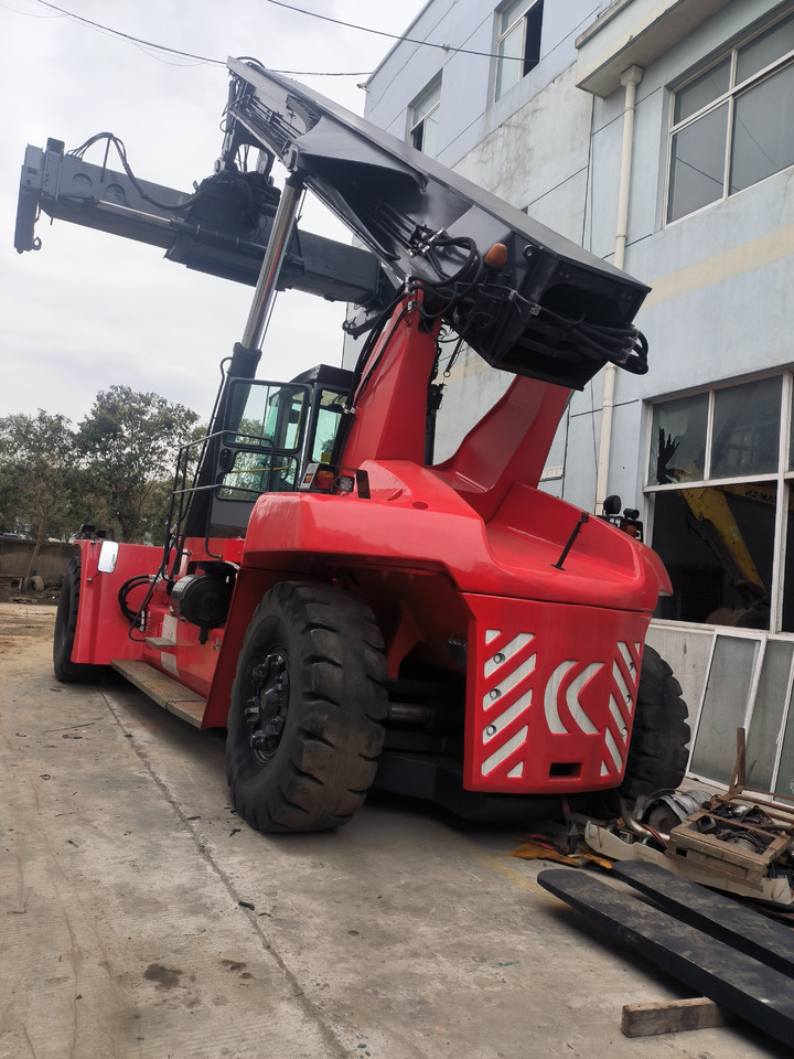 Kalmar DRF450 Used Reach stacker/Container forklift - Reachstacker: φωτογραφία 2 Kalmar DRF450 Used Reach stacker/Container forklift - Reachstacker: φωτογραφία 2