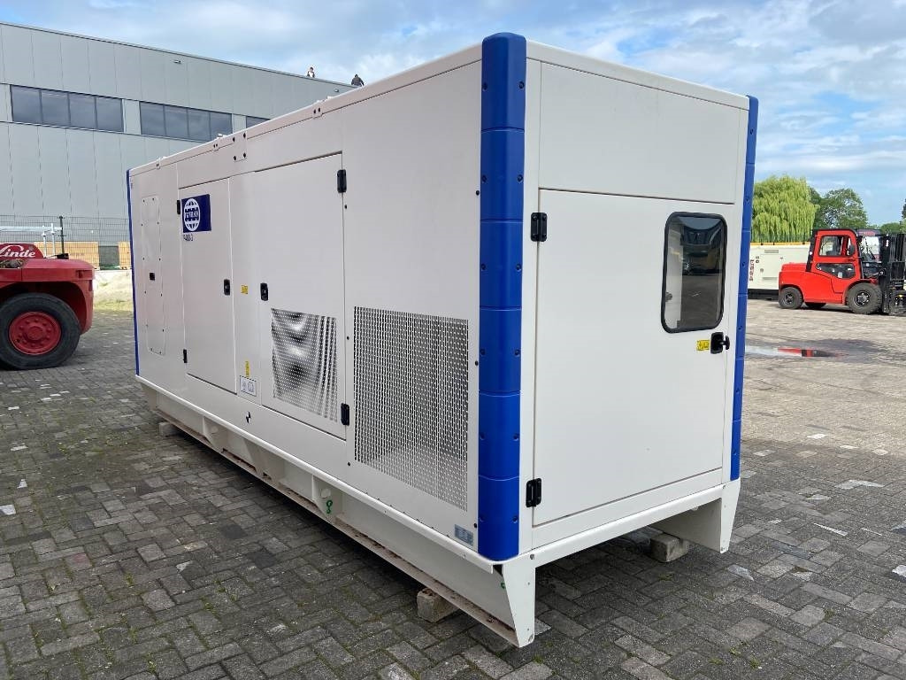 FG Wilson P400-3 - 400 kVA Genset - DPX-16017 - Βιομηχανική γεννήτρια: φωτογραφία 2 FG Wilson P400-3 - 400 kVA Genset - DPX-16017 - Βιομηχανική γεννήτρια: φωτογραφία 2