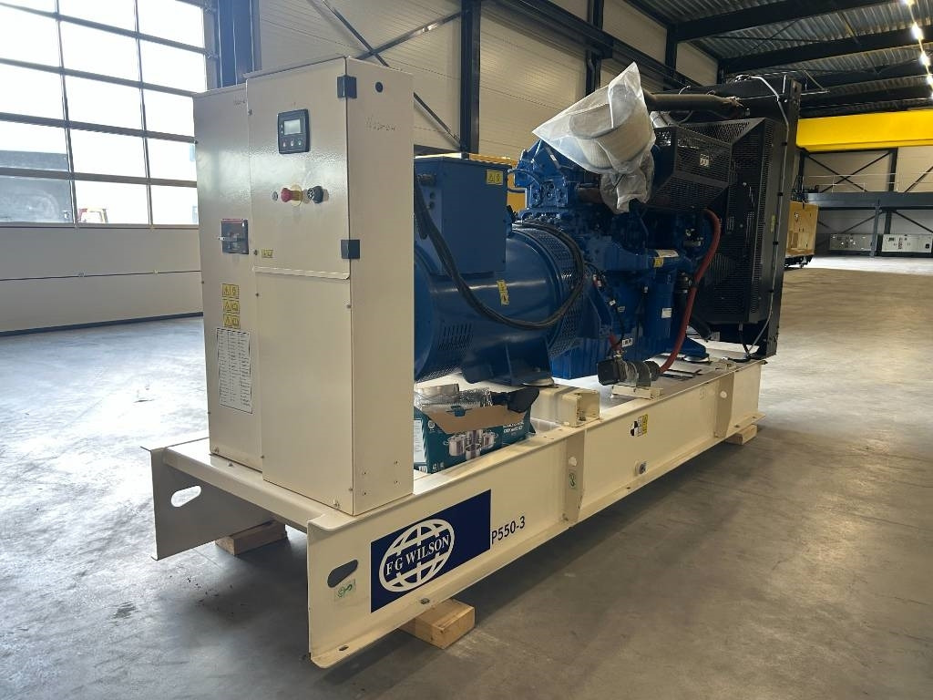 FG Wilson P550-3 - 550 kVA Open Genset - DPX-16020-O - Βιομηχανική γεννήτρια: φωτογραφία 4 FG Wilson P550-3 - 550 kVA Open Genset - DPX-16020-O - Βιομηχανική γεννήτρια: φωτογραφία 4