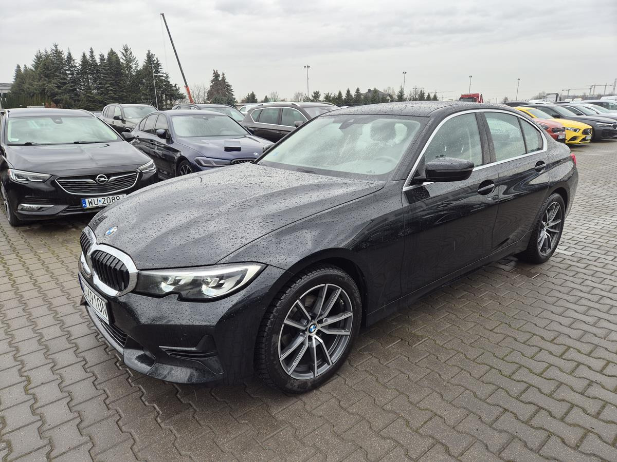 BMW 320I XDRIVE SEDAN - Αυτοκίνητο: φωτογραφία 3 BMW 320I XDRIVE SEDAN - Αυτοκίνητο: φωτογραφία 3