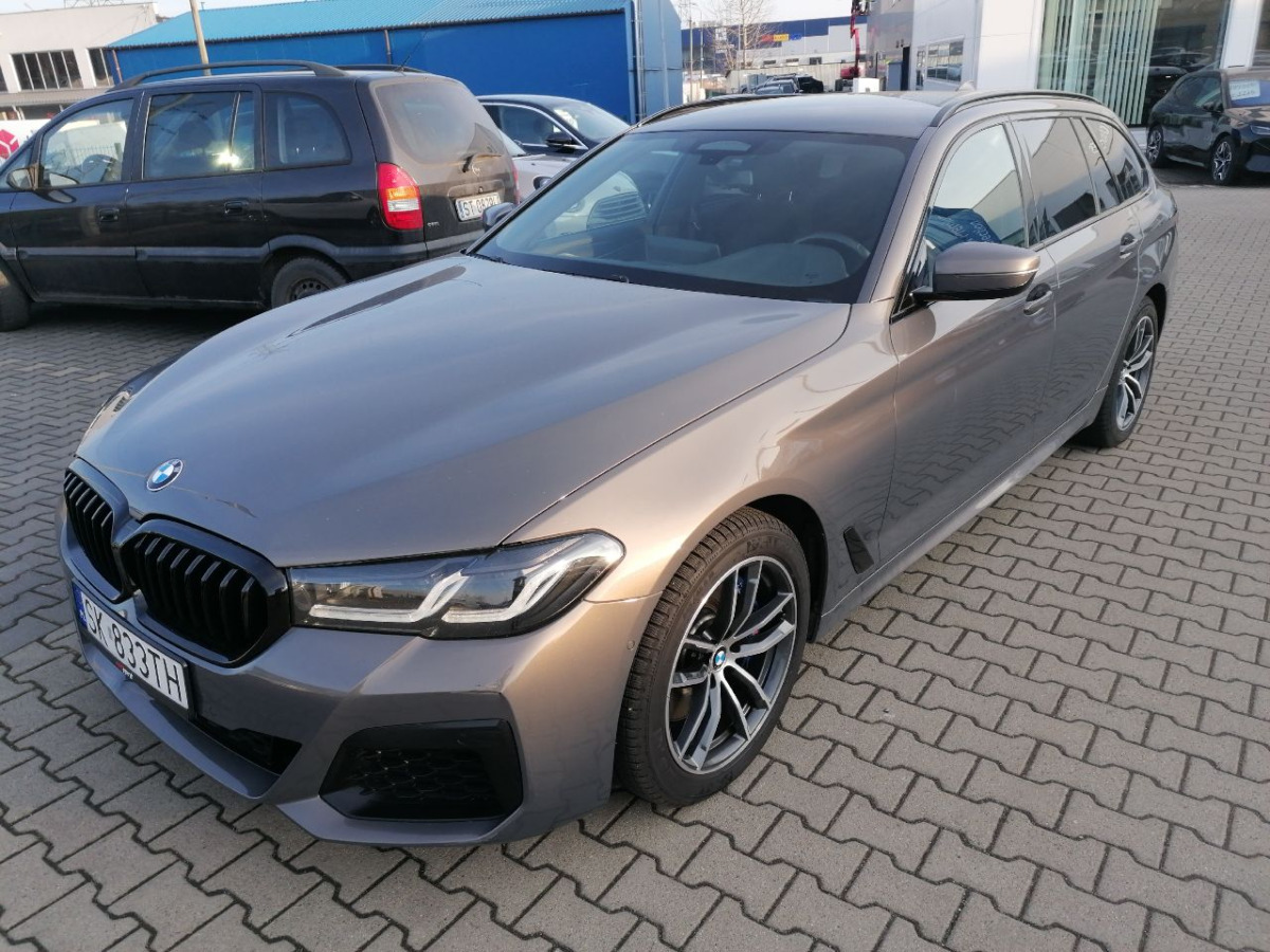BMW 520d xDrive mHEV M Sport KOMBI - Αυτοκίνητο: φωτογραφία 2 BMW 520d xDrive mHEV M Sport KOMBI - Αυτοκίνητο: φωτογραφία 2