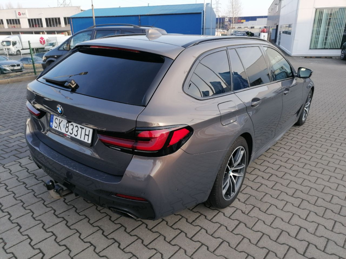 BMW 520d xDrive mHEV M Sport KOMBI - Αυτοκίνητο: φωτογραφία 3 BMW 520d xDrive mHEV M Sport KOMBI - Αυτοκίνητο: φωτογραφία 3