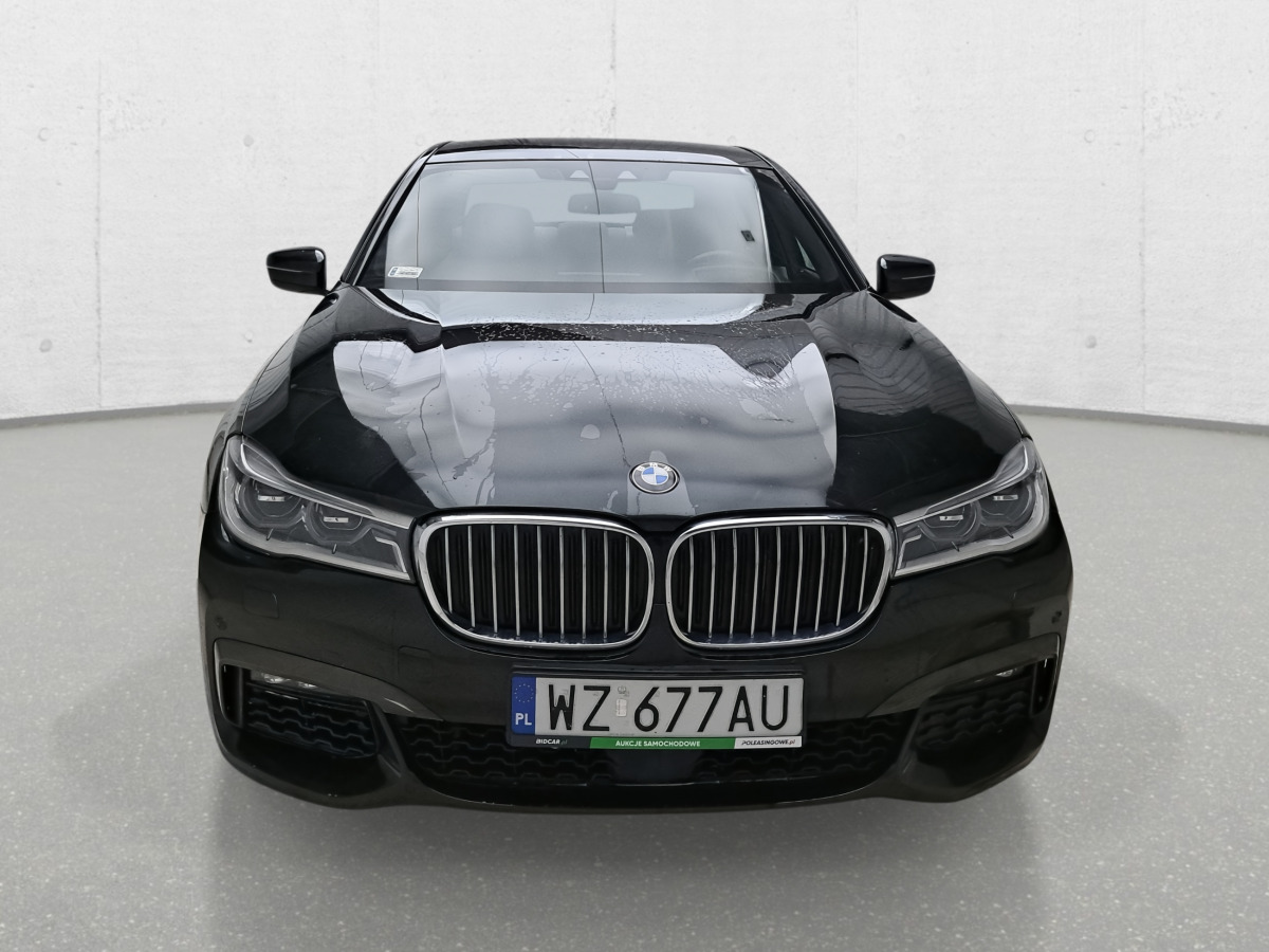 BMW 750d xDrive SEDAN - Λιμουζίνα/ Sedan: φωτογραφία 3 BMW 750d xDrive SEDAN - Λιμουζίνα/ Sedan: φωτογραφία 3