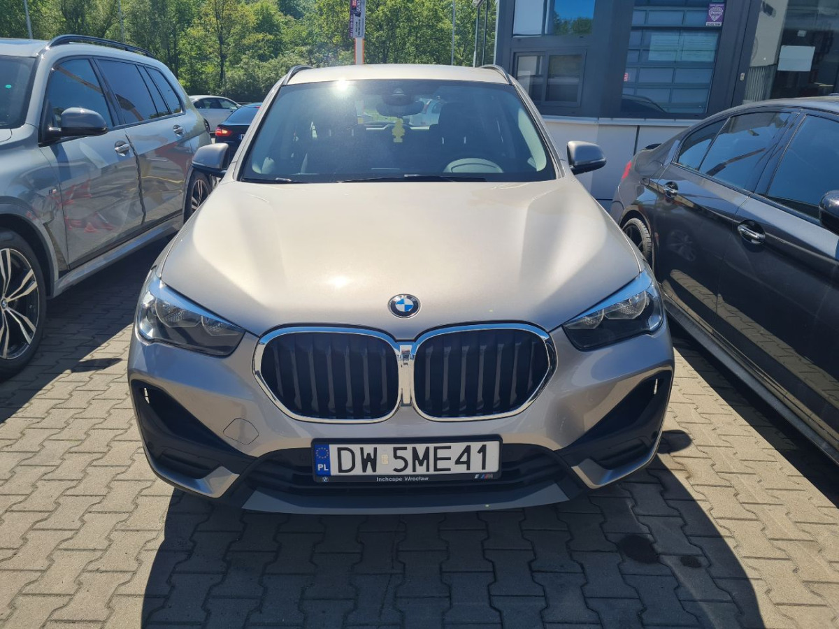 BMW X1 SUV - SUV: φωτογραφία 5 BMW X1 SUV - SUV: φωτογραφία 5