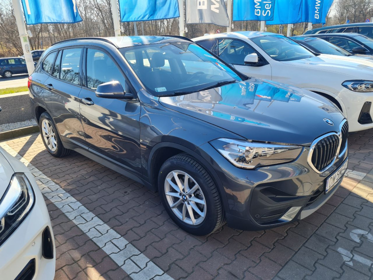 BMW X1 SUV - SUV: φωτογραφία 1 BMW X1 SUV - SUV: φωτογραφία 1