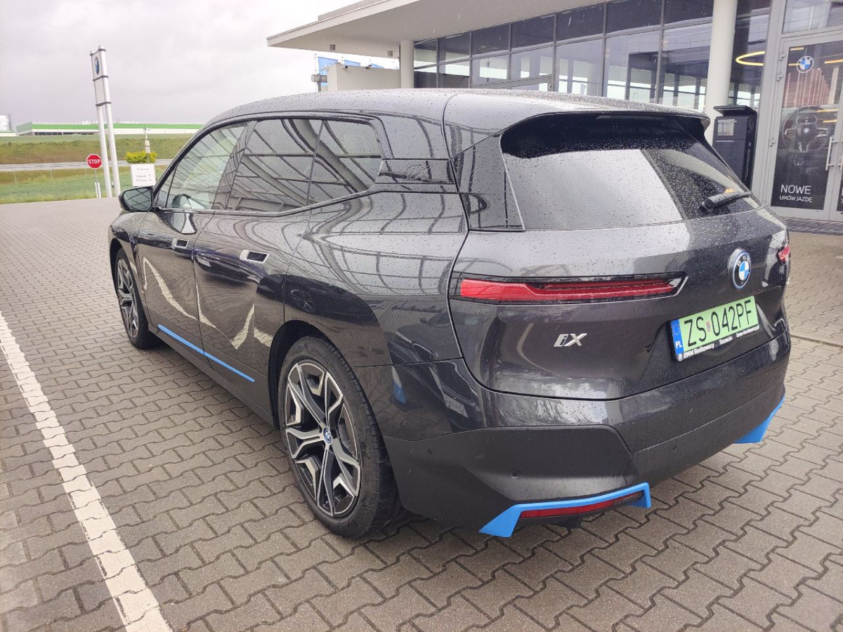 BMW iX XDRIVE40 SUV - SUV: φωτογραφία 5 BMW iX XDRIVE40 SUV - SUV: φωτογραφία 5