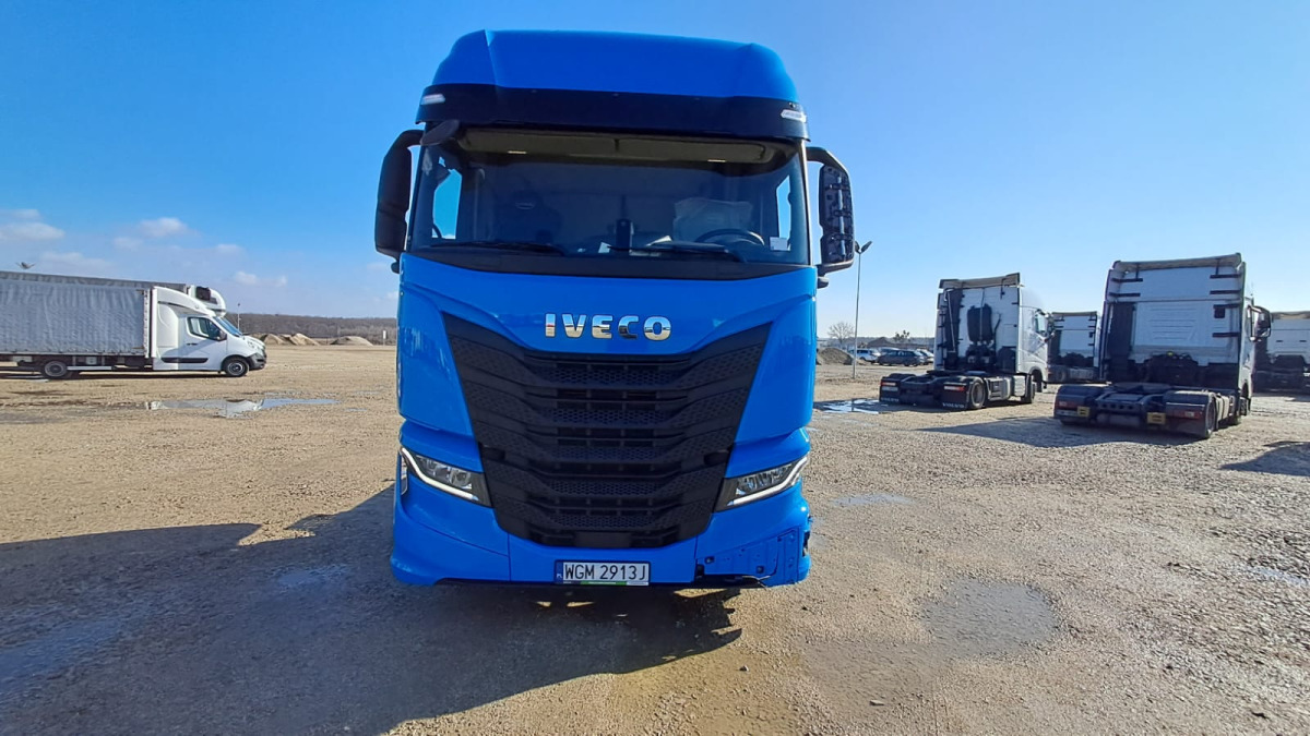 IVECO CIĄGNIK SIODŁOWY - Τράκτορας: φωτογραφία 3 IVECO CIĄGNIK SIODŁOWY - Τράκτορας: φωτογραφία 3