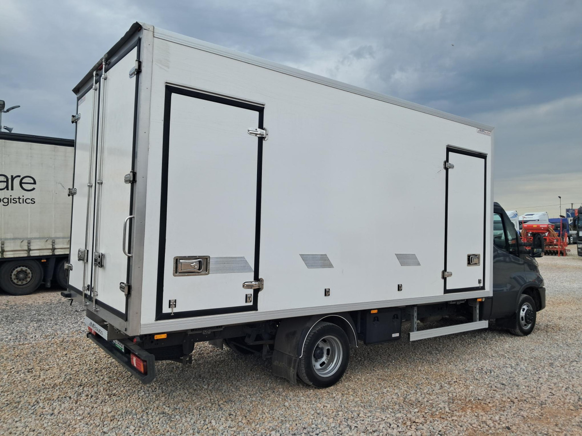 IVECO DAILY 50C18 CHŁODNIA/IZOTERMA - Επαγγελματικό αυτοκίνητο ψυγείο: φωτογραφία 4 IVECO DAILY 50C18 CHŁODNIA/IZOTERMA - Επαγγελματικό αυτοκίνητο ψυγείο: φωτογραφία 4
