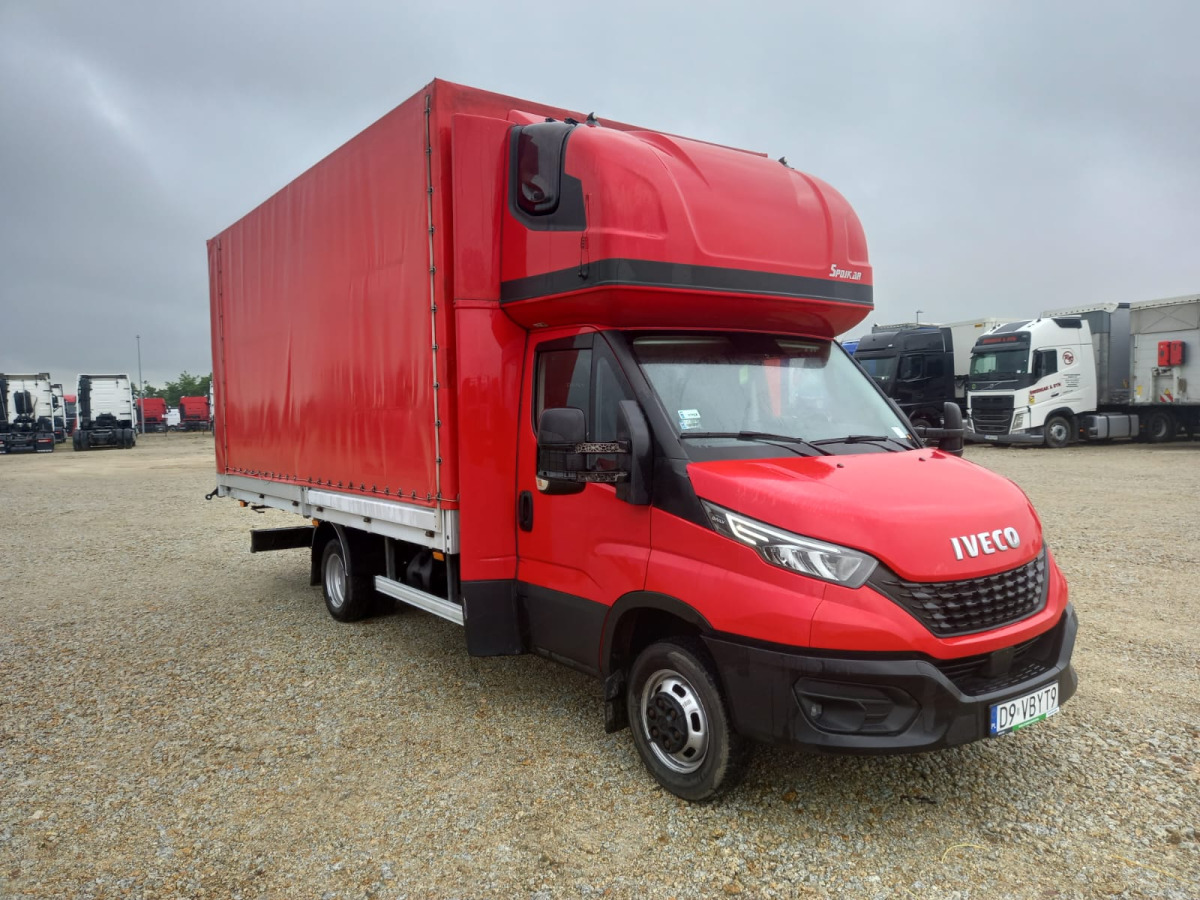 IVECO/JUSAM STANISŁAWJURKOWSKI 50C18/JU06 PLANDEKA - Επαγγελματικό αυτοκίνητο με μουσαμά: φωτογραφία 1 IVECO/JUSAM STANISŁAWJURKOWSKI 50C18/JU06 PLANDEKA - Επαγγελματικό αυτοκίνητο με μουσαμά: φωτογραφία 1