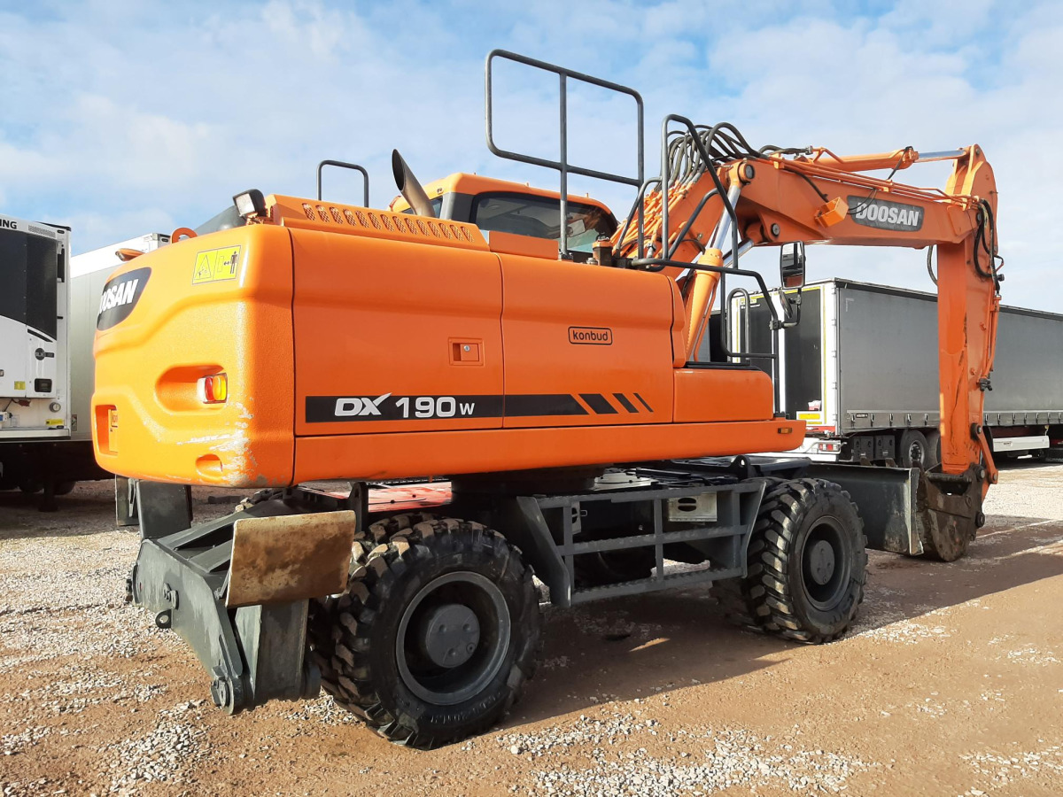 Koparka kołowa Doosan DX190W-3 2014 - 9261 mtg - silnik sprawny - Τροχοφόρος εκσκαφέας: φωτογραφία 5 Koparka kołowa Doosan DX190W-3 2014 - 9261 mtg - silnik sprawny - Τροχοφόρος εκσκαφέας: φωτογραφία 5