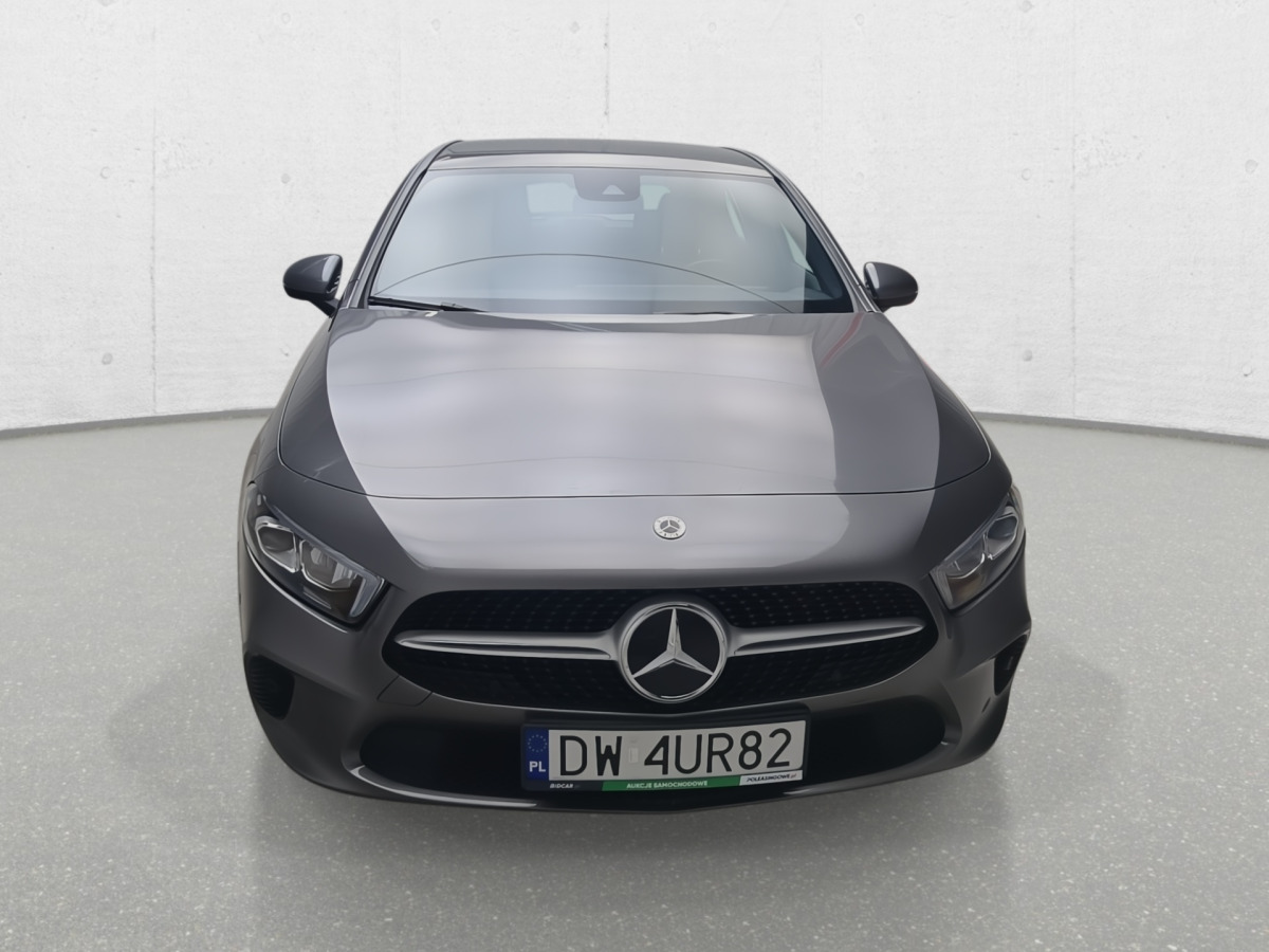 MERCEDES BENZ A 180 HATCHBACK - Hatchback: φωτογραφία 3 MERCEDES BENZ A 180 HATCHBACK - Hatchback: φωτογραφία 3
