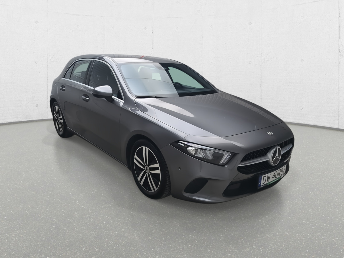 MERCEDES BENZ A 180 HATCHBACK - Hatchback: φωτογραφία 2 MERCEDES BENZ A 180 HATCHBACK - Hatchback: φωτογραφία 2