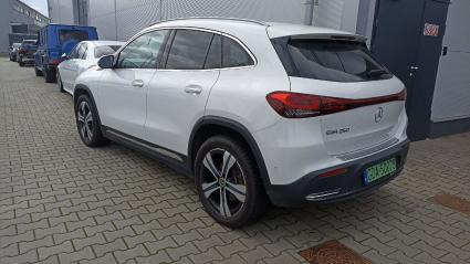 MERCEDES BENZ EQA 250 SUV - SUV: φωτογραφία 3 MERCEDES BENZ EQA 250 SUV - SUV: φωτογραφία 3