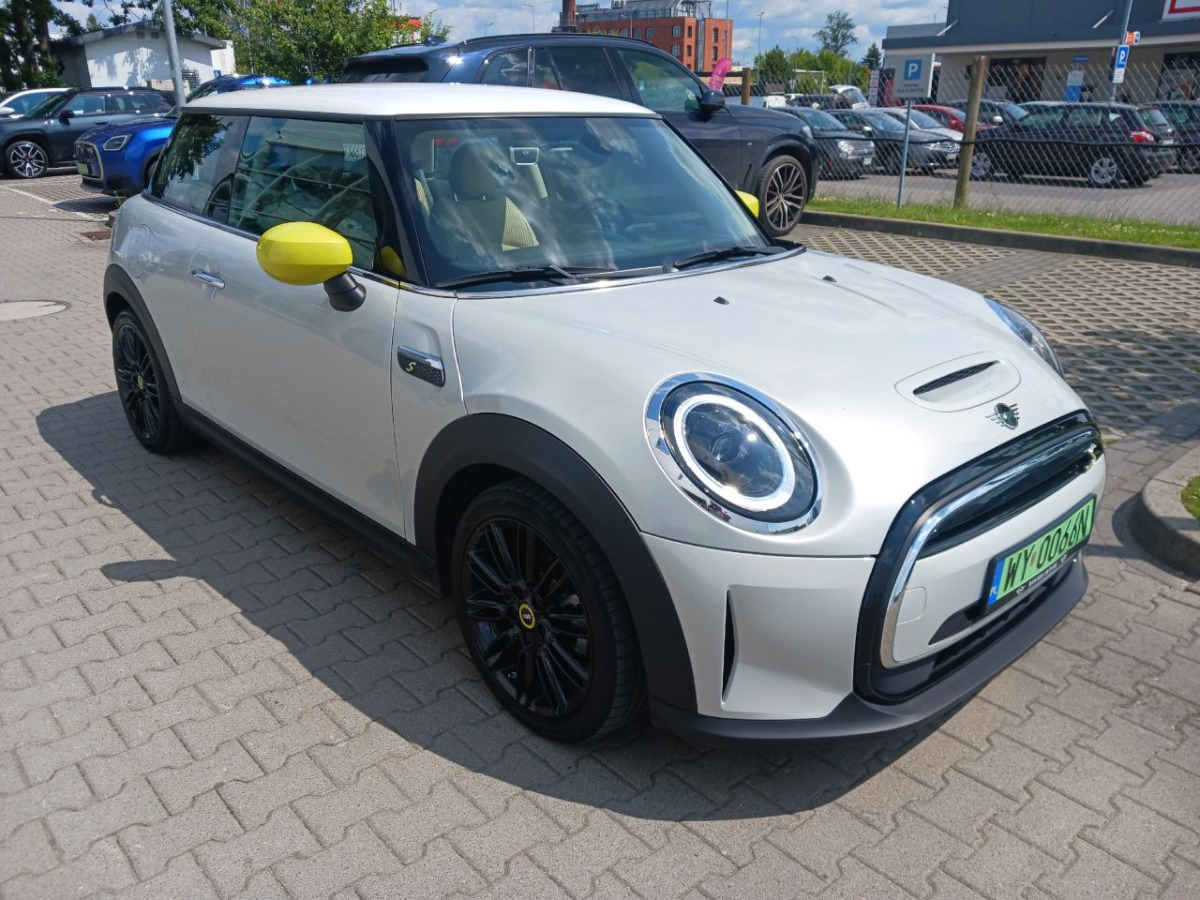 MINI Cooper SE Classic Trim HATCHBACK - Hatchback: φωτογραφία 1 MINI Cooper SE Classic Trim HATCHBACK - Hatchback: φωτογραφία 1