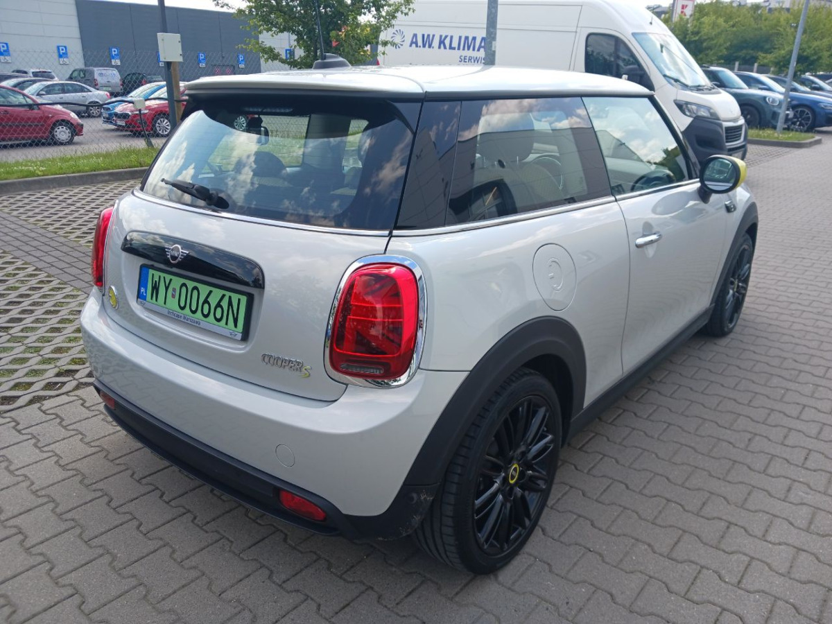 MINI Cooper SE Classic Trim HATCHBACK - Hatchback: φωτογραφία 3 MINI Cooper SE Classic Trim HATCHBACK - Hatchback: φωτογραφία 3