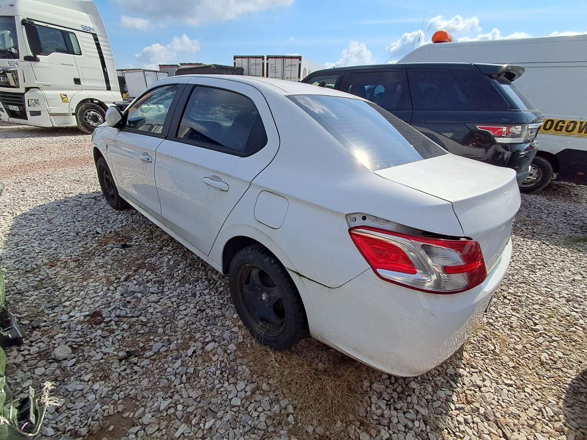 PEUGEOT 301 SEDAN - Αυτοκίνητο: φωτογραφία 5 PEUGEOT 301 SEDAN - Αυτοκίνητο: φωτογραφία 5