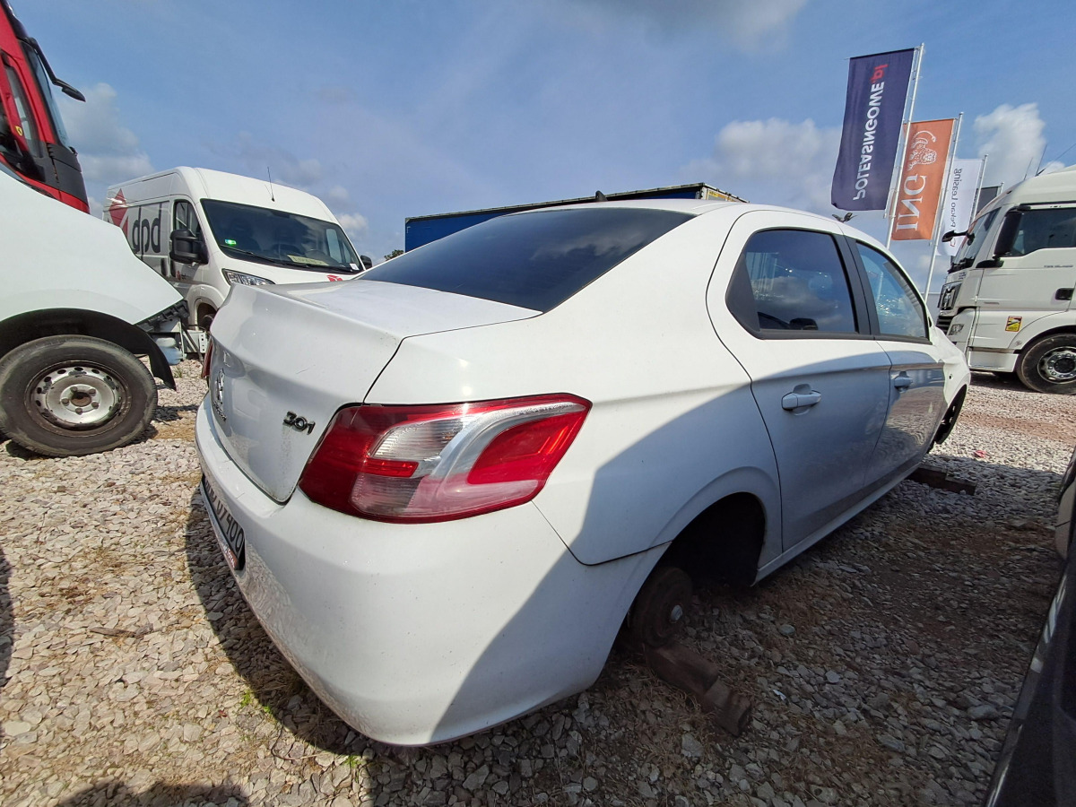 PEUGEOT 301 SEDAN - Λιμουζίνα/ Sedan: φωτογραφία 4 PEUGEOT 301 SEDAN - Λιμουζίνα/ Sedan: φωτογραφία 4