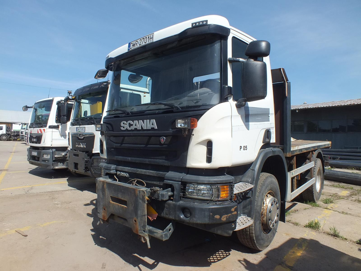 SCANIA P250 DO ZABUDOWY - Φορτηγό με ανοιχτή καρότσα: φωτογραφία 2 SCANIA P250 DO ZABUDOWY - Φορτηγό με ανοιχτή καρότσα: φωτογραφία 2