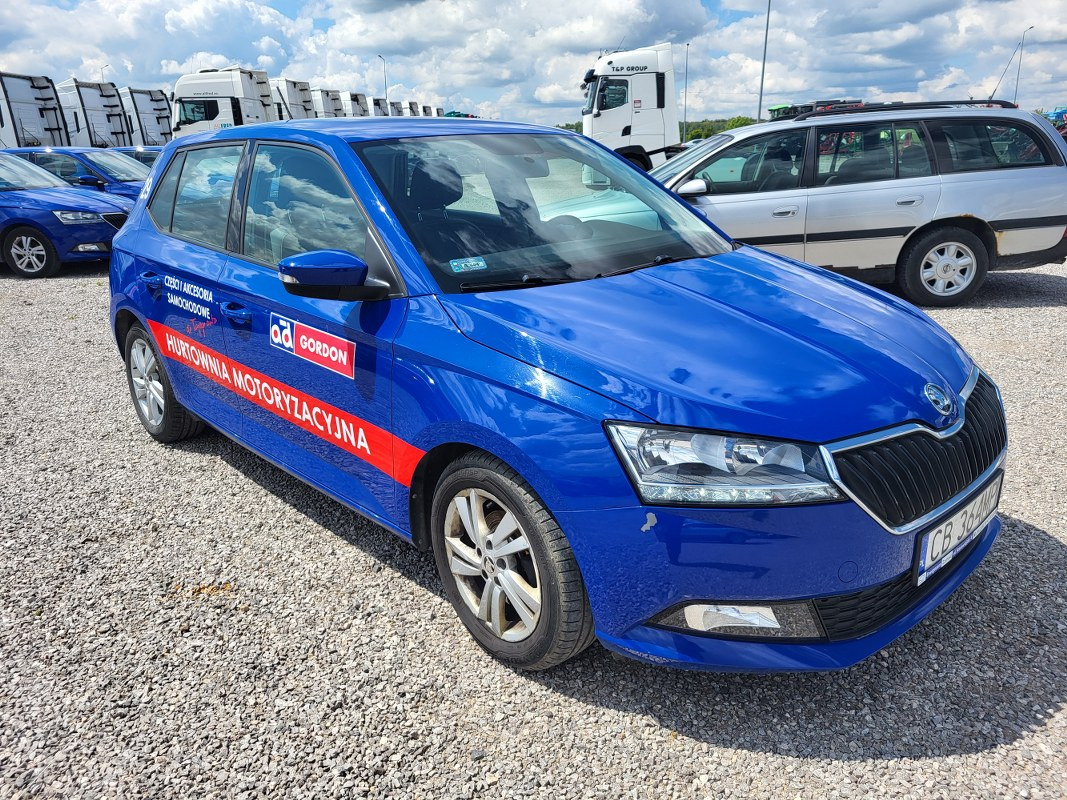 SKODA FABIA HATCHBACK - Hatchback: φωτογραφία 1 SKODA FABIA HATCHBACK - Hatchback: φωτογραφία 1