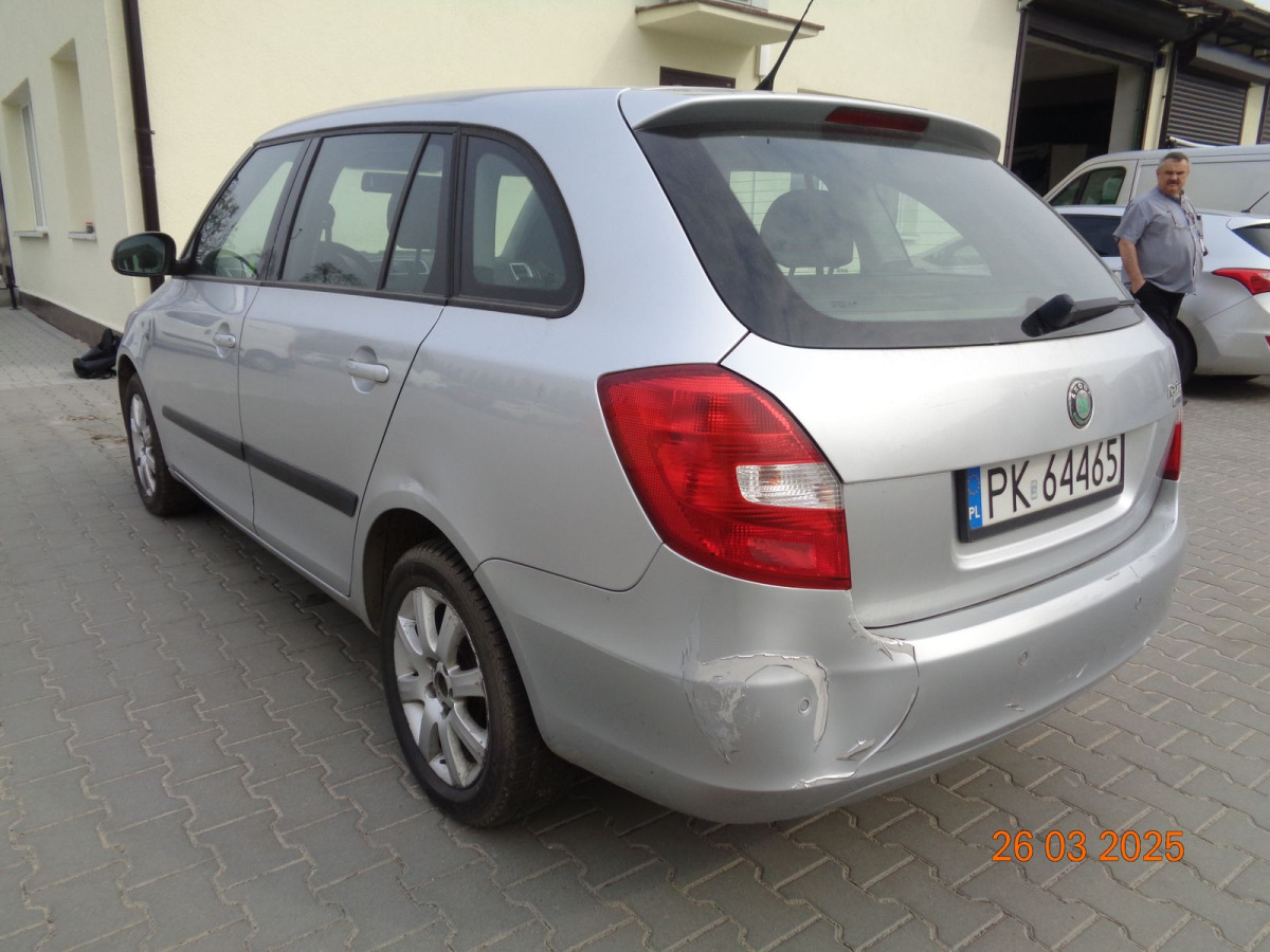 SKODA FABIA KOMBI - Αυτοκίνητο: φωτογραφία 3 SKODA FABIA KOMBI - Αυτοκίνητο: φωτογραφία 3