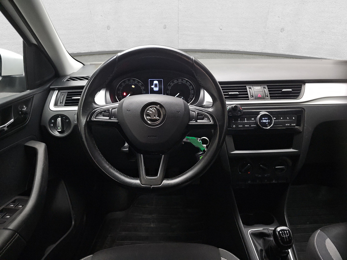 Λιμουζίνα/ Sedan SKODA RAPID SEDAN: φωτογραφία 11