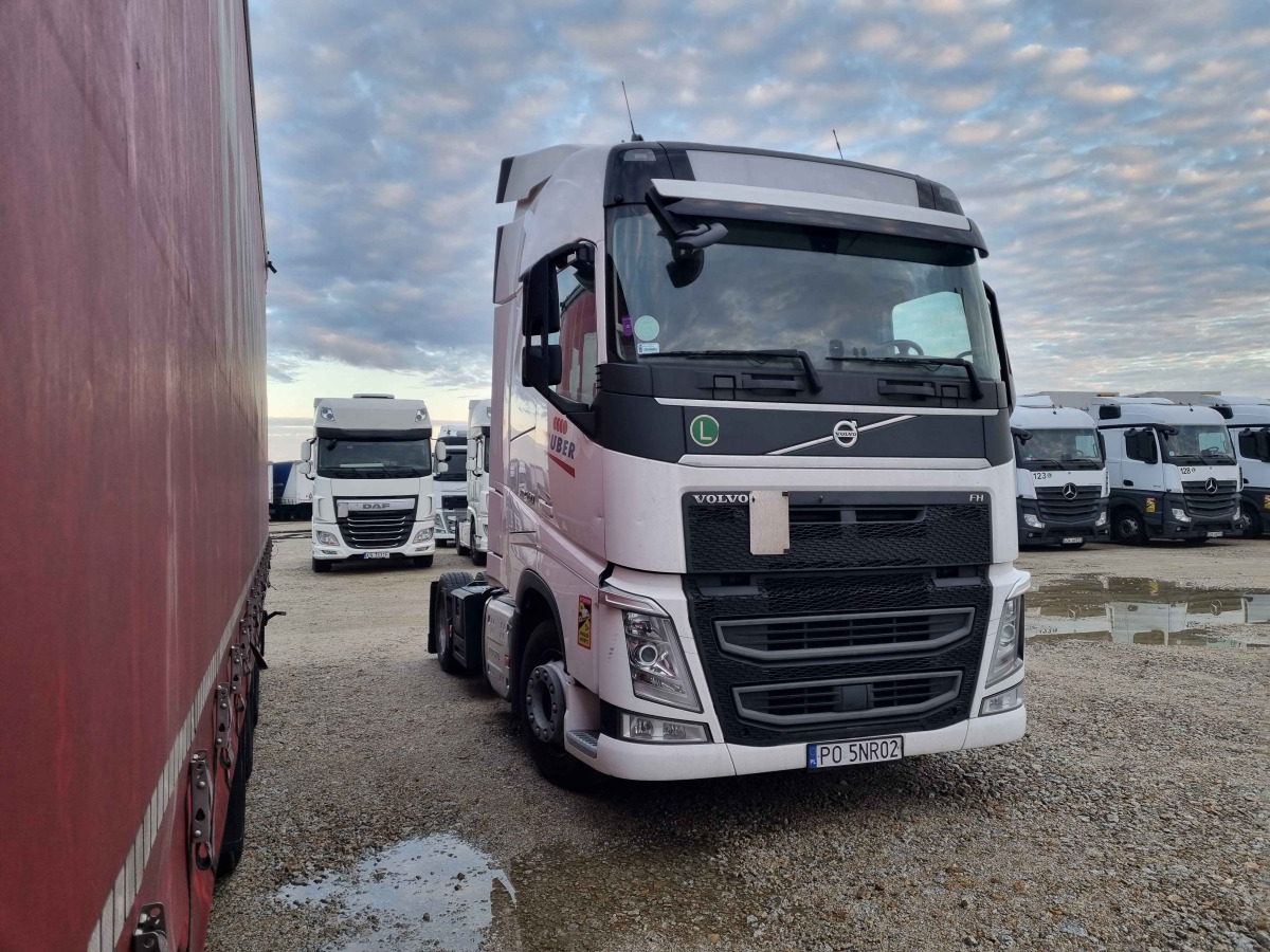 VOLVO FH 460 CIĄGNIK SIODŁOWY - Τράκτορας: φωτογραφία 1 VOLVO FH 460 CIĄGNIK SIODŁOWY - Τράκτορας: φωτογραφία 1