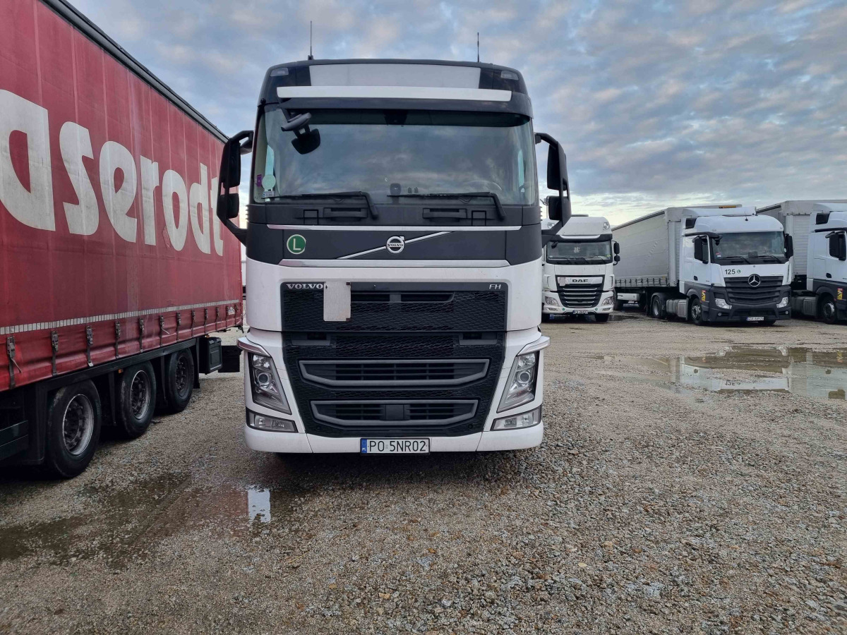 VOLVO FH 460 CIĄGNIK SIODŁOWY - Τράκτορας: φωτογραφία 2 VOLVO FH 460 CIĄGNIK SIODŁOWY - Τράκτορας: φωτογραφία 2