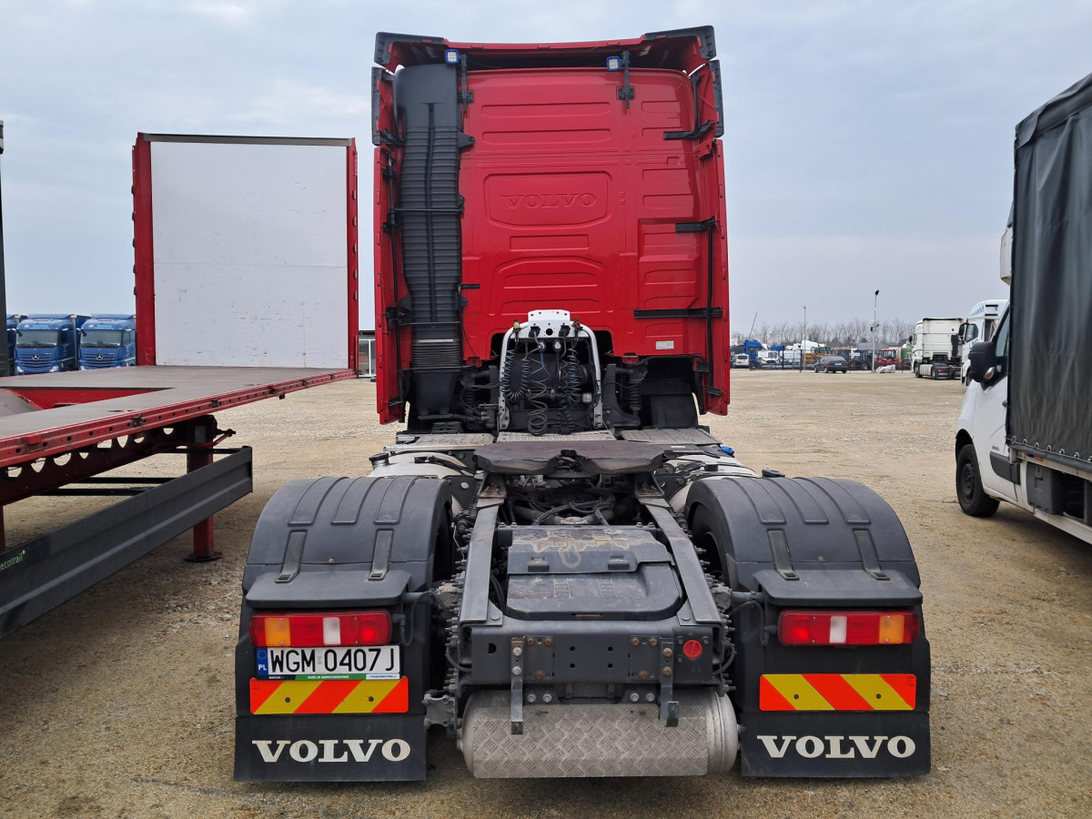 VOLVO FH CIĄGNIK SIODŁOWY - Τράκτορας: φωτογραφία 4 VOLVO FH CIĄGNIK SIODŁOWY - Τράκτορας: φωτογραφία 4