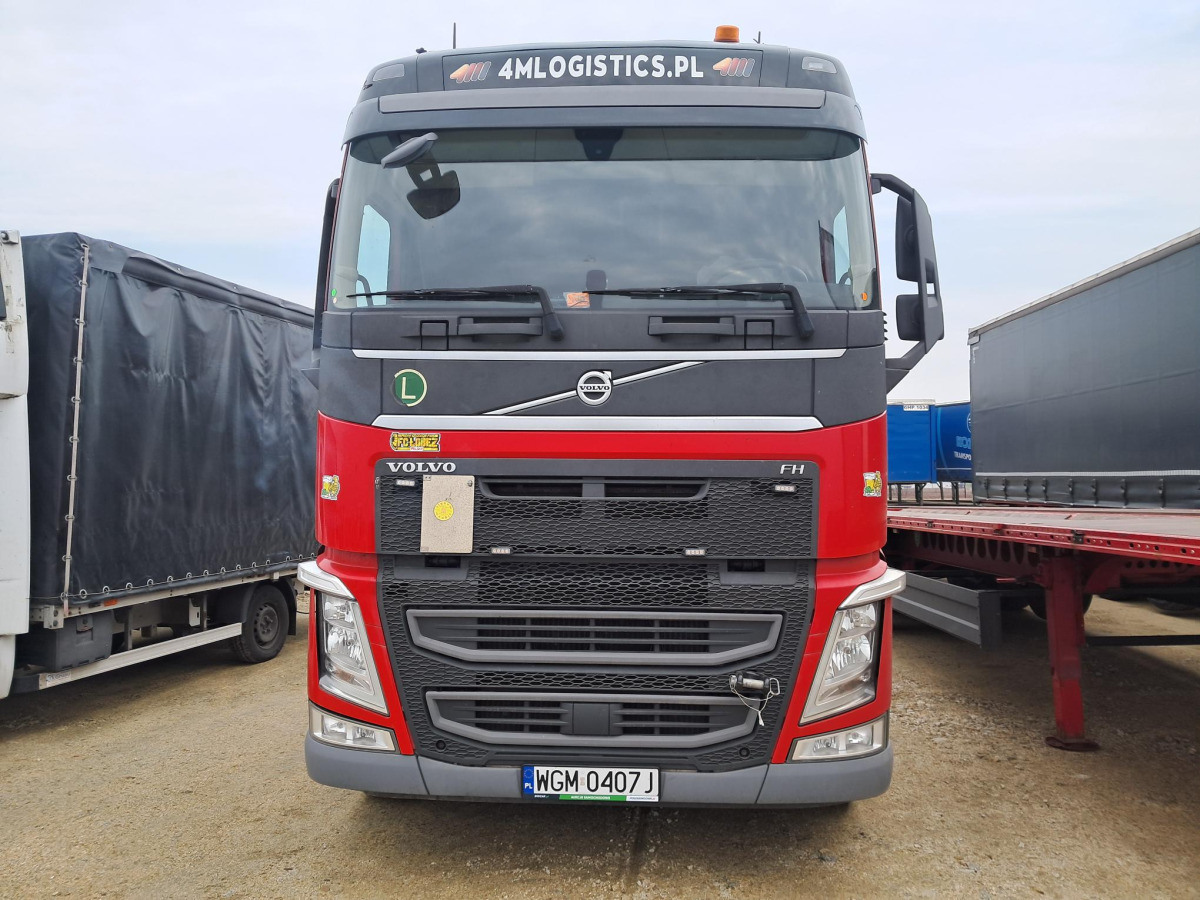 VOLVO FH CIĄGNIK SIODŁOWY - Τράκτορας: φωτογραφία 3 VOLVO FH CIĄGNIK SIODŁOWY - Τράκτορας: φωτογραφία 3