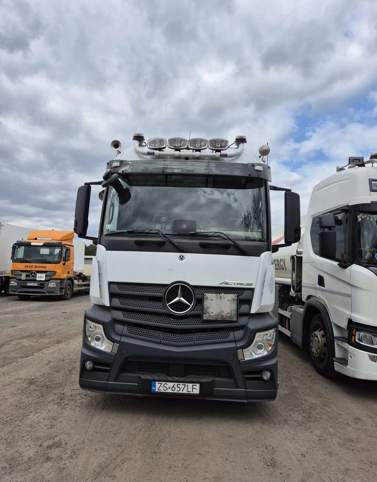 Mercedes-Benz Actros 1843 LS - Τράκτορας: φωτογραφία 3 Mercedes-Benz Actros 1843 LS - Τράκτορας: φωτογραφία 3