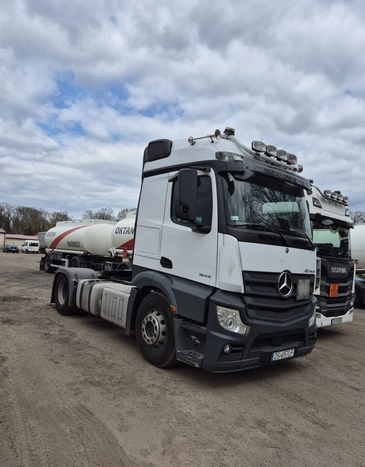 Mercedes-Benz Actros 1843 LS - Τράκτορας: φωτογραφία 1 Mercedes-Benz Actros 1843 LS - Τράκτορας: φωτογραφία 1