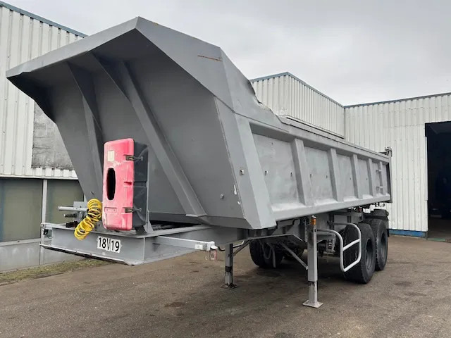 CIF 2 Axle Steel Tipper , Spring Suspension , Drum Brakes - Επικαθήμενο ανατρεπόμενο: φωτογραφία 1 CIF 2 Axle Steel Tipper , Spring Suspension , Drum Brakes - Επικαθήμενο ανατρεπόμενο: φωτογραφία 1