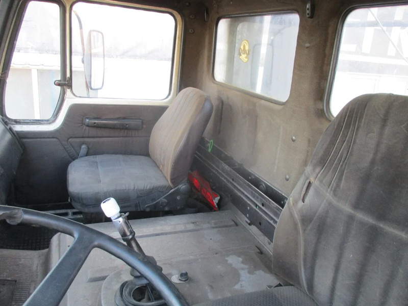 Φορτηγό σασί Mercedes-Benz 2233 , V8, Bi Turbo , ZF Manual , 6x2: φωτογραφία 10