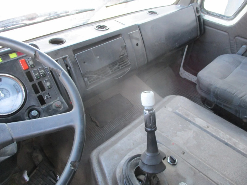 Φορτηγό σασί Mercedes-Benz 2233 , V8, Bi Turbo , ZF Manual , 6x2: φωτογραφία 9