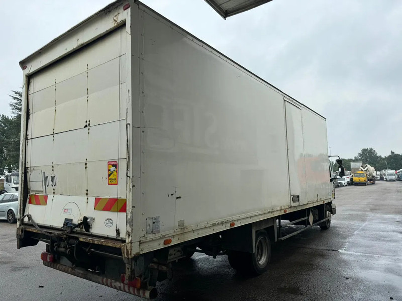 Renault Midlum 180 DXI, Spring Suspension, Drum Brakes - Φορτηγό κόφα: φωτογραφία 3 Renault Midlum 180 DXI, Spring Suspension, Drum Brakes - Φορτηγό κόφα: φωτογραφία 3