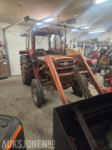 1974 Massey Ferguson 135 - Τρακτέρ: φωτογραφία 2 1974 Massey Ferguson 135 - Τρακτέρ: φωτογραφία 2