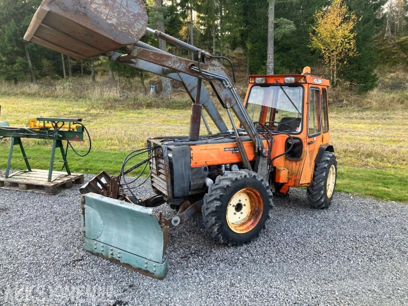 1987 Holder C-50 413 traktor med Vikeplog Frontmontert snøfreser Pallegaffel Skuffe Vedkløyver Triangel - Τρακτέρ: φωτογραφία 2 1987 Holder C-50 413 traktor med Vikeplog Frontmontert snøfreser Pallegaffel Skuffe Vedkløyver Triangel - Τρακτέρ: φωτογραφία 2