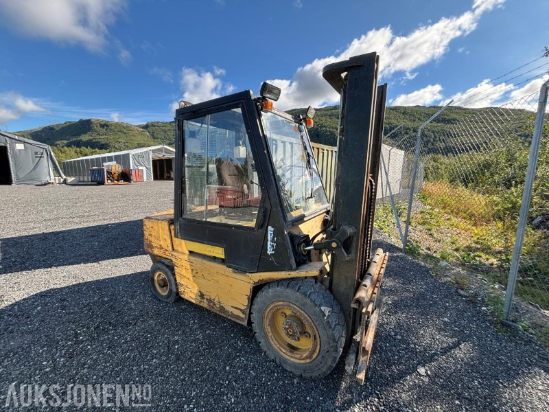 1989 Hyster H3.00XL motvektstruck Diesel - Ανυψωτικό μηχάνημα: φωτογραφία 1 1989 Hyster H3.00XL motvektstruck Diesel - Ανυψωτικό μηχάνημα: φωτογραφία 1