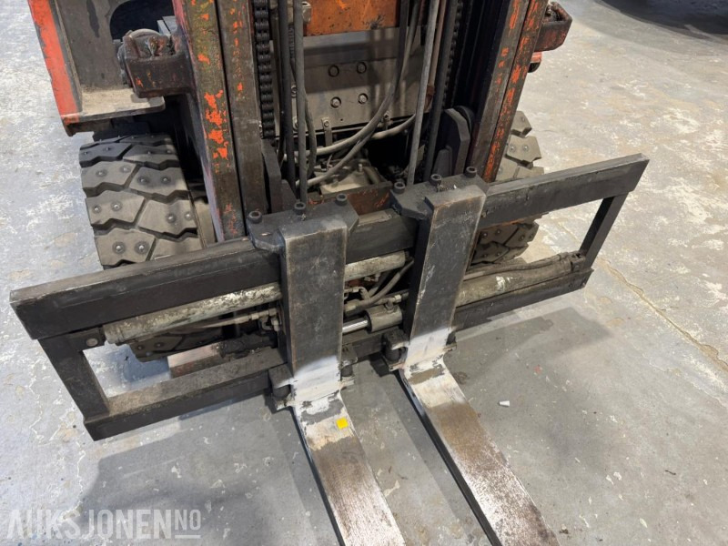 1995 Toyota FBM25/FVA400 2500 kg løfteevne og 3300mm løftehøyde - Ανυψωτικό μηχάνημα: φωτογραφία 4 1995 Toyota FBM25/FVA400 2500 kg løfteevne og 3300mm løftehøyde - Ανυψωτικό μηχάνημα: φωτογραφία 4