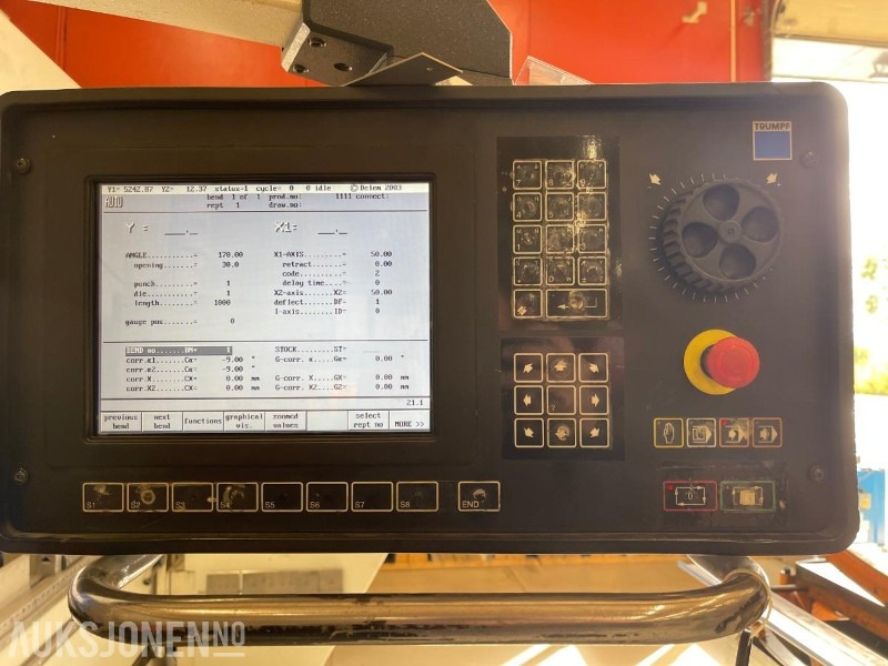 1996 Trumpf TrumaBend V130 plateknekke - reparasjonsobjekt - Εξοπλισμού κατασκευών: φωτογραφία 5 1996 Trumpf TrumaBend V130 plateknekke - reparasjonsobjekt - Εξοπλισμού κατασκευών: φωτογραφία 5