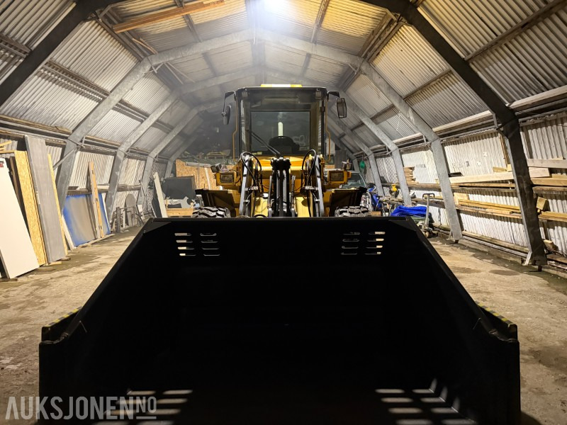 1996 Volvo L70C - Klappvinge - Sentralsmøring - 18 290t - Ελαστιχοφόρος φορτωτής: φωτογραφία 2 1996 Volvo L70C - Klappvinge - Sentralsmøring - 18 290t - Ελαστιχοφόρος φορτωτής: φωτογραφία 2