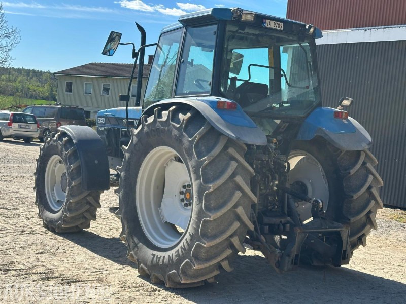 1998 New Holland 8340 SLE - Traktor - Τρακτέρ: φωτογραφία 3 1998 New Holland 8340 SLE - Traktor - Τρακτέρ: φωτογραφία 3