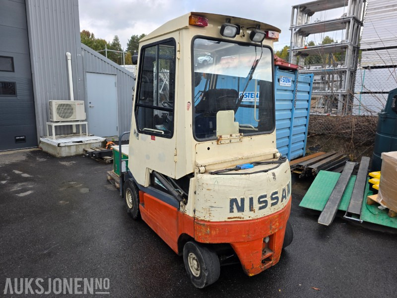 1998 Nissan Q02L25U truck 2,5 T - Ανυψωτικό μηχάνημα: φωτογραφία 5 1998 Nissan Q02L25U truck 2,5 T - Ανυψωτικό μηχάνημα: φωτογραφία 5