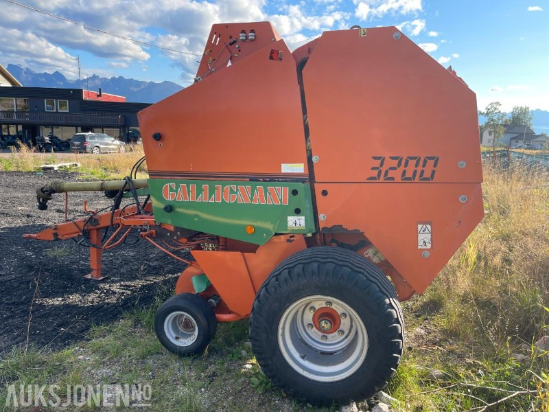 1999 Gallignani 3200 Rundballepresse selges som reparasjons objekt - Γεωργικά μηχανήματα: φωτογραφία 4 1999 Gallignani 3200 Rundballepresse selges som reparasjons objekt - Γεωργικά μηχανήματα: φωτογραφία 4